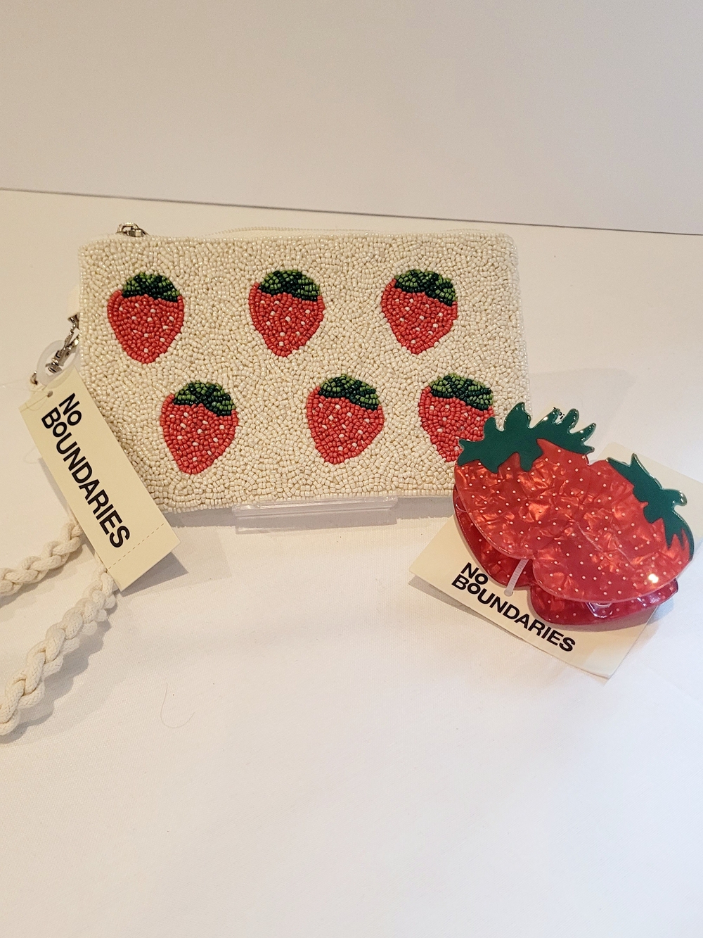 No Boundaries White Beaded Strawberry Wristlet And Hair Claw Clip